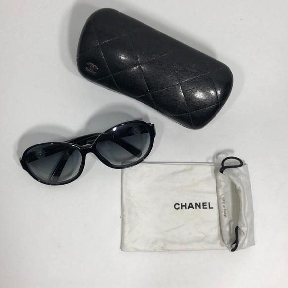 CHANEL Accessories - Chanel Collection Perle Sunglasses 🌺